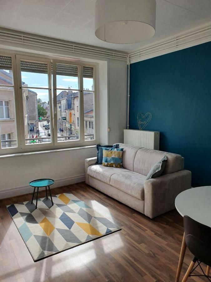 Charmant Appartement Au Coeur De Тул Екстериор снимка